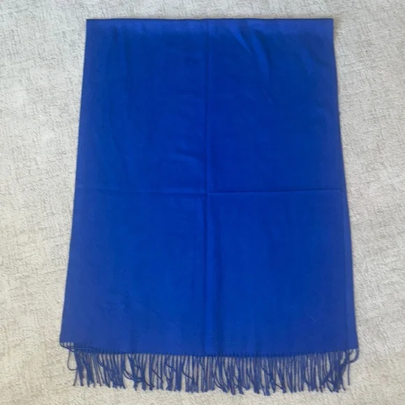 Cashmere blue soft scarf - one size - never worn - Picture 1 of 3